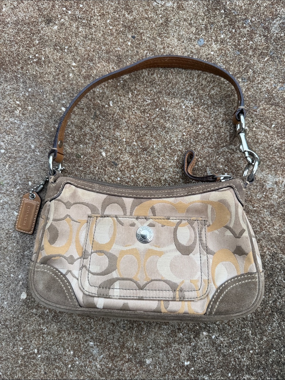 Vintage 2005 Coach Chelsea Optic Signature Canvas Bag. EUC